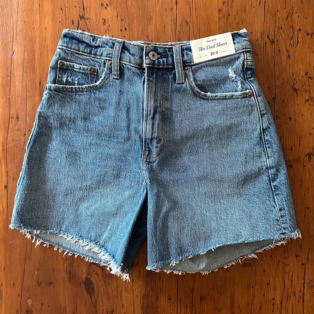 Abercrombie & Fitch - The Dad Short High Rise